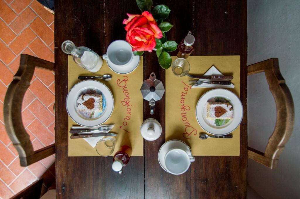 בארברינו די ואל ד'אלסה Agriturismo Montecorboli מראה חיצוני תמונה