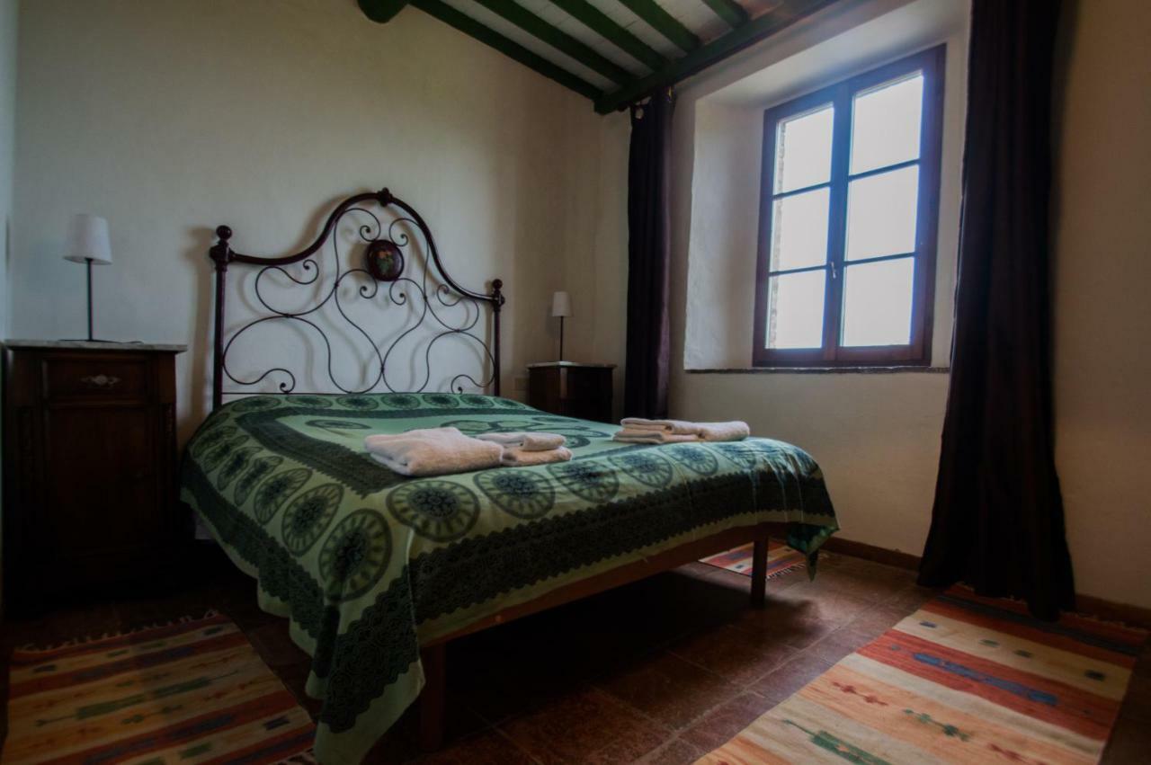 בארברינו די ואל ד'אלסה Agriturismo Montecorboli מראה חיצוני תמונה