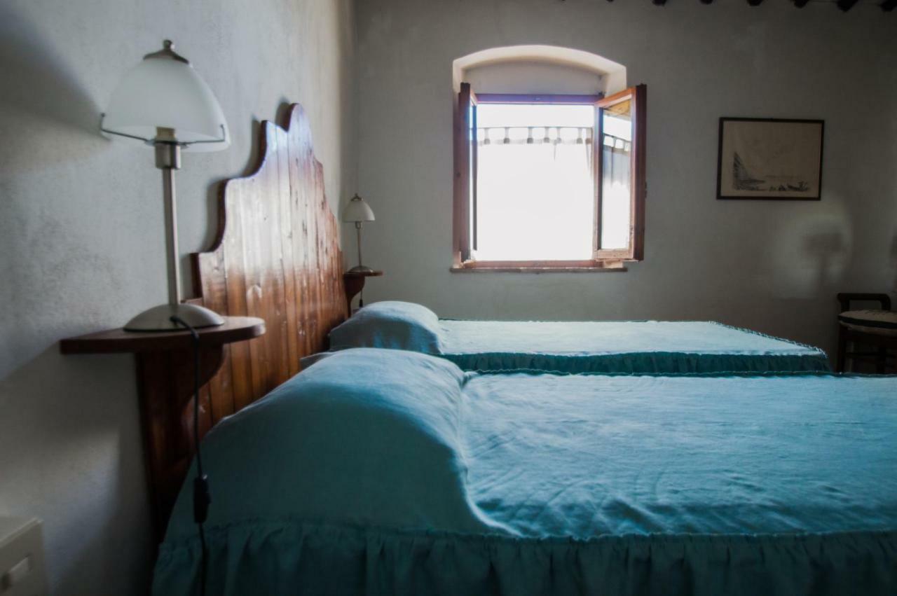בארברינו די ואל ד'אלסה Agriturismo Montecorboli מראה חיצוני תמונה